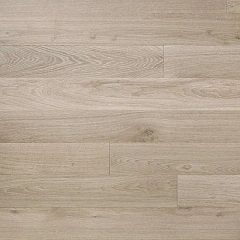 Серое дерево