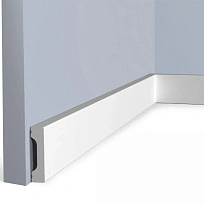 W40V1 ПЛИНТУС  HIWOOD