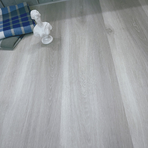 ДУБ БРОДВЕЙ КВАРЦ ВИНИЛ LAMIWOOD QUARTZWOOD