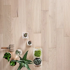 Акварельный белый