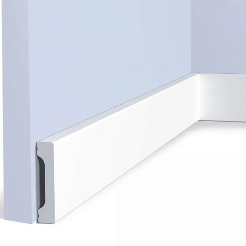 B55V1 ПЛИНТУС  HIWOOD