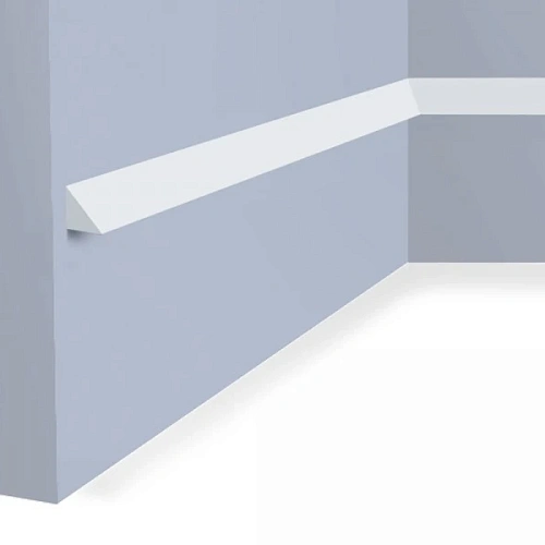 МОЛДИНГ TR20 ПЛИНТУС  HIWOOD