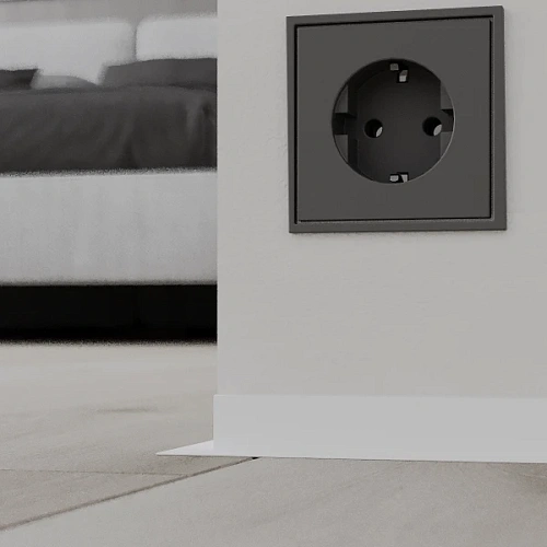 МИКРО ПЛИНТУС ЛАЙН ЛИКОРН БЕЛЫЙ ПЛИНТУС  ЛИКОРН ЛАЙН