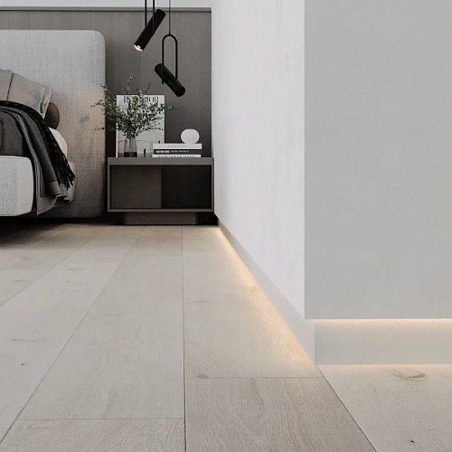 СКРЫТЫЙ ПЛИНТУС СЕРЕБРИСТЫЙ МАТОВЫЙ ПЛИНТУС  ЛИКОРН ЛАЙН