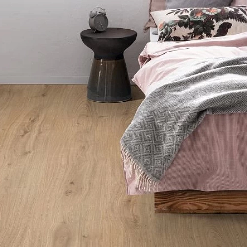 ДУБ ВАЛЬДЕК НАТУРАЛЬНЫЙ ПРОБКОВОЕ ПОКРЫТИЕ EGGER COMFORT KINGSIZE