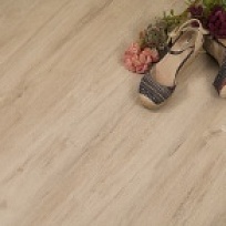 КВАРЦ ВИНИЛОВЫЙ ЛАМИНАТ ECOCLICK ECOWOOD NOX-1580 ДУБ ЭССО цвет и оттенок, большое фото напольного покрытия в обстановке NOX-1580 ДУБ ЭССО КВАРЦ ВИНИЛОВЫЙ ЛАМИНАТ ECOCLICK ECOWOOD в интерьере