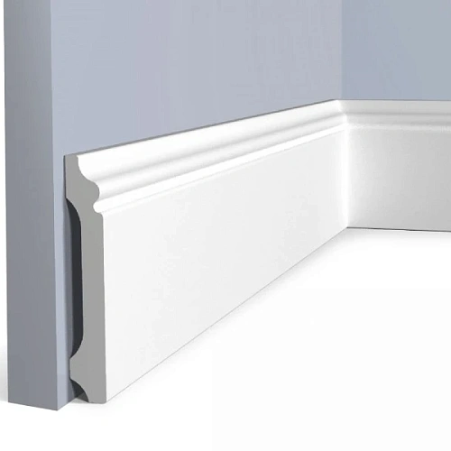 B80A ПЛИНТУС  HIWOOD