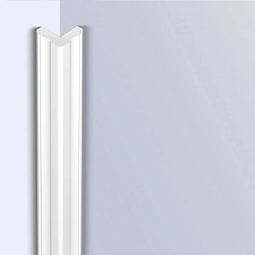 УГОЛ C20V1 ПЛИНТУС  HIWOOD