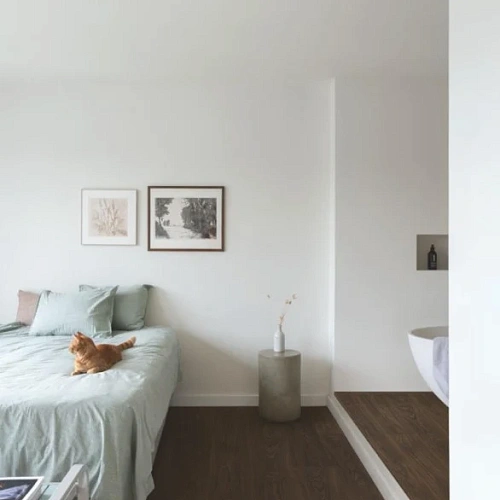 ДУБ МОККО КОРИЧНЕВЫЙ ЛАМИНАТ  QUICK-STEP  CLASSIC PLUS HУDRO ламинат для пола