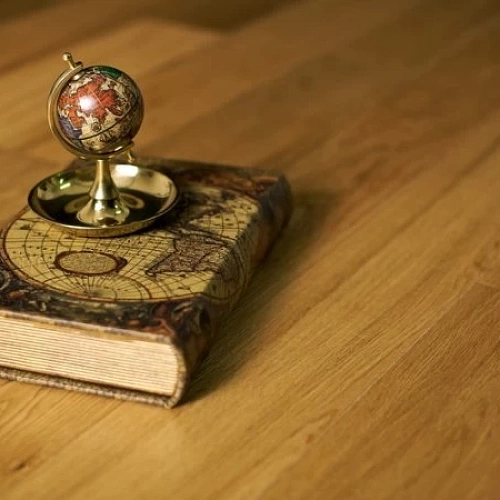 ДУБ НАТУРАЛЬНЫЙ ПАРКЕТНАЯ ДОСКА AMBER WOOD ФЬЮЖН