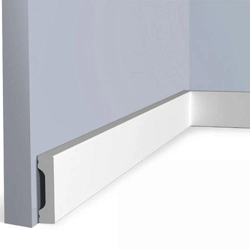 W40V1 ПЛИНТУС  HIWOOD