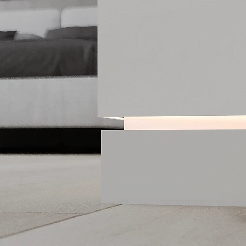 СКРЫТЫЙ ПЛИНТУС ЧЕРНЫЙ МАТОВЫЙ ПЛИНТУС  ЛИКОРН ЛАЙН