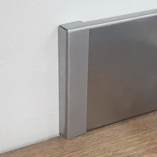 ТОРЦЕВАЯ ЗАГЛУШКА НАКЛАДНАЯ НЕРЖ. СТАЛЬ ПЛИНТУС  FEZARD