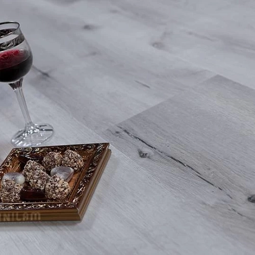 ДУБ ГЕНТ КВАРЦ ВИНИЛ VINILAM CORK