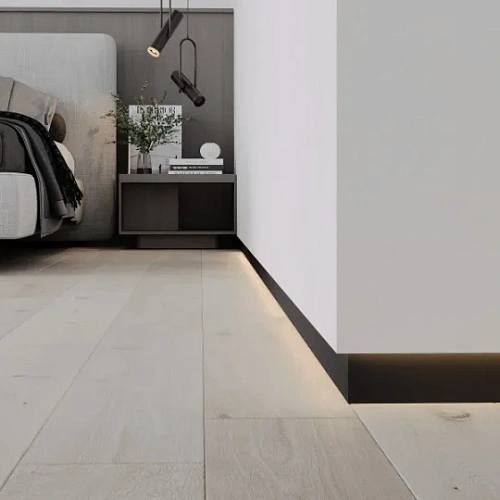 СКРЫТЫЙ ПЛИНТУС ЧЕРНЫЙ МАТОВЫЙ ПЛИНТУС  ЛИКОРН ЛАЙН