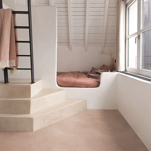 МЯГКИЙ РУМЯНЕЦ КВАРЦ ВИНИЛ QUICK STEP LVT ALPHA VINYL ILLUME