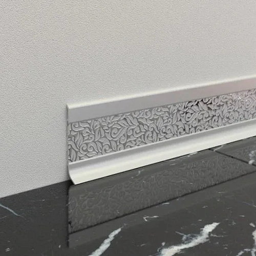 ПЛИНТУС 60 мм С МЕТАЛЛИЧЕСКОЙ ВСТАВКОЙ ПЛИНТУС  FEZARD