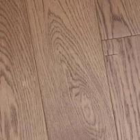 ДУБ ЭЛЬДОРАДО МАССИВНАЯ ДОСКА PAPA CARLO ЗАМКИ МИРА в интерьере 